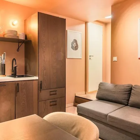 Private Apartment In Historic Street Bergen Exterior photo